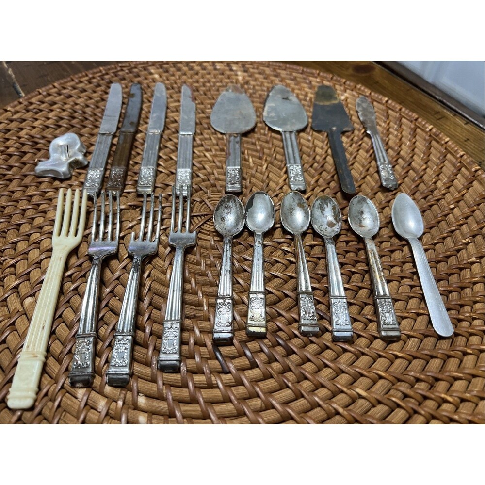 Vintage Children’s Flatware Plastic Retro Play Kitchen